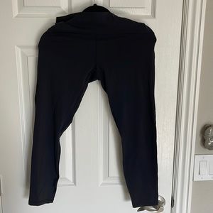 Lululemon Wunder under tight with mesh detail and 7/8 length